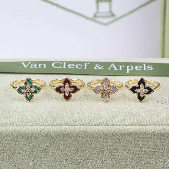 Picture of Van Cleef Arpels Ring _SKUVanCleef&Arpelsring091212316566
